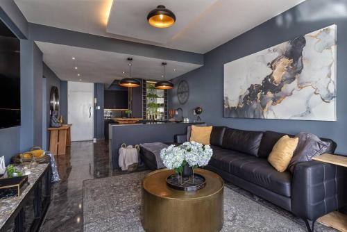 Luxurious Seaside Apartment Seapoint 202 Shoreham — 4-Star Luxury Hotel in Cape Town, South Africa