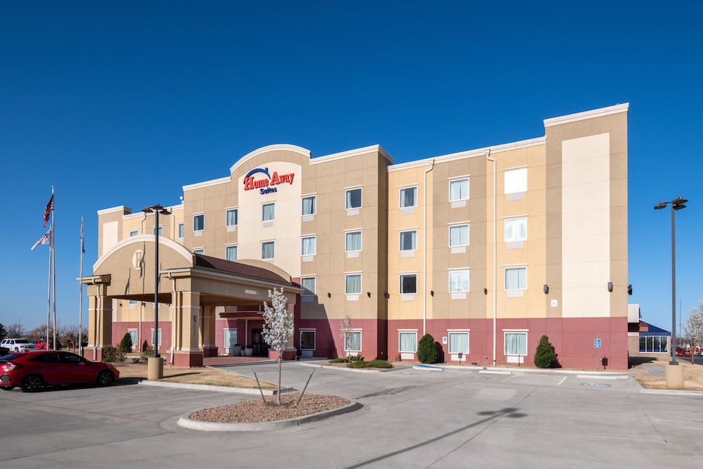 Home Away Suites - photo 42