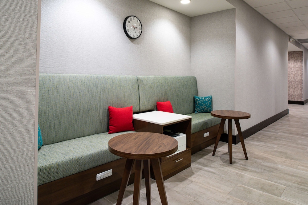 Hampton Inn & Suites Adrian - photo 63
