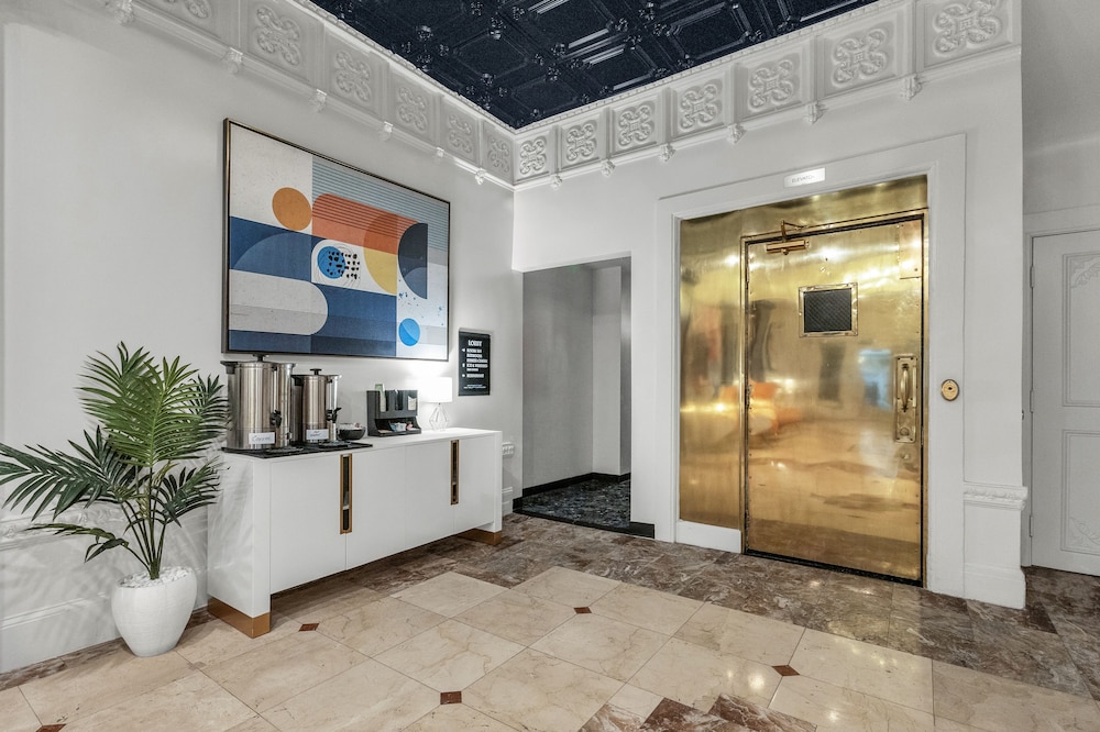 Nob Hill Hotel - photo 79