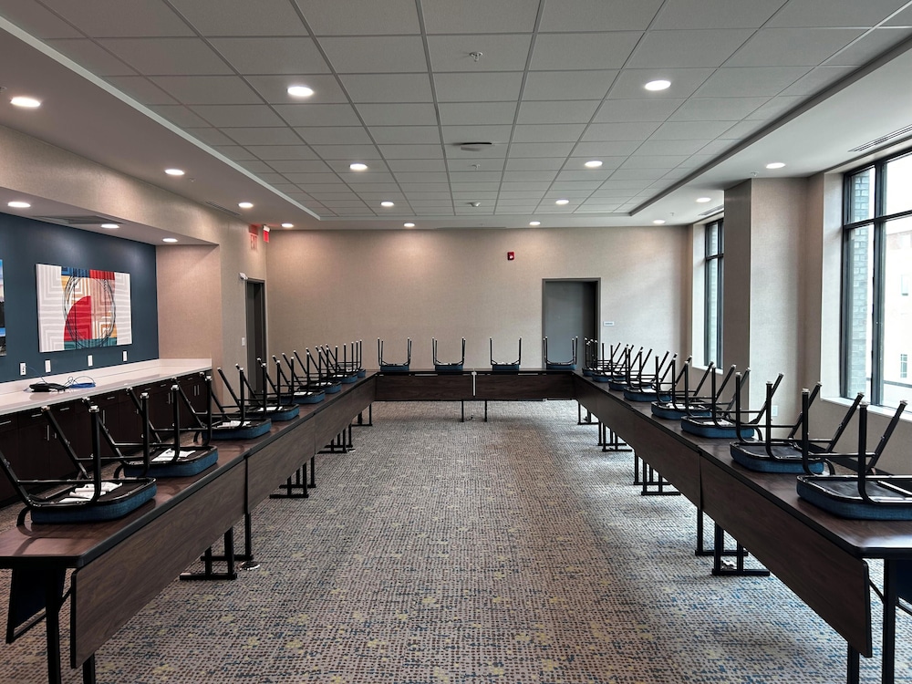 Hampton Inn by Hilton Omaha UN Medical Center Area - photo 31
