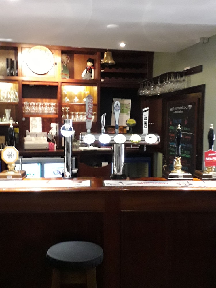 Narrowboat Inn - carbon neutral hotel in Middlewich