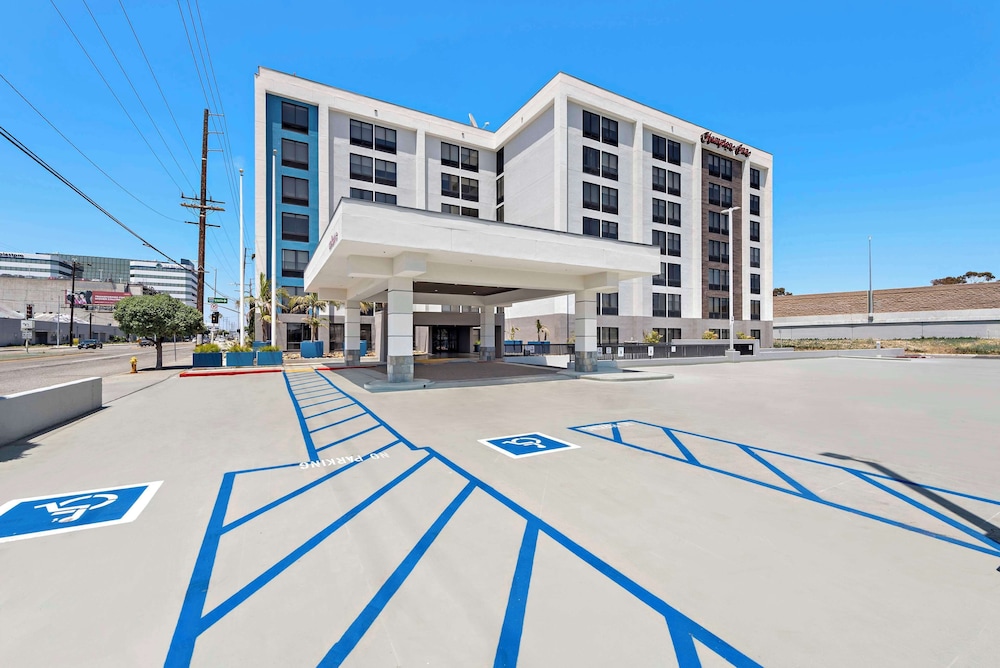 Hampton Inn by Hilton Los Angeles Airport in Inglewood, United States
