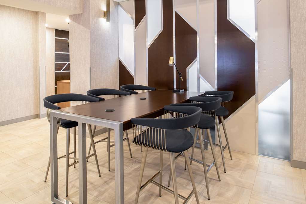 Best Western Premier Keizer Salem Hotel - photo 25