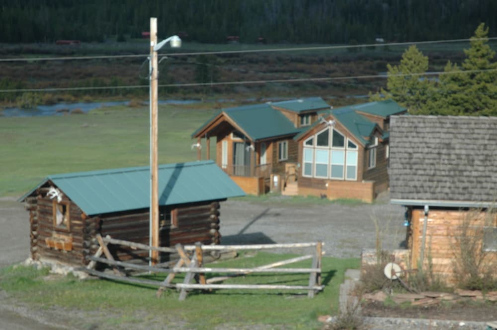 Lava Mountain Lodge - photo 48