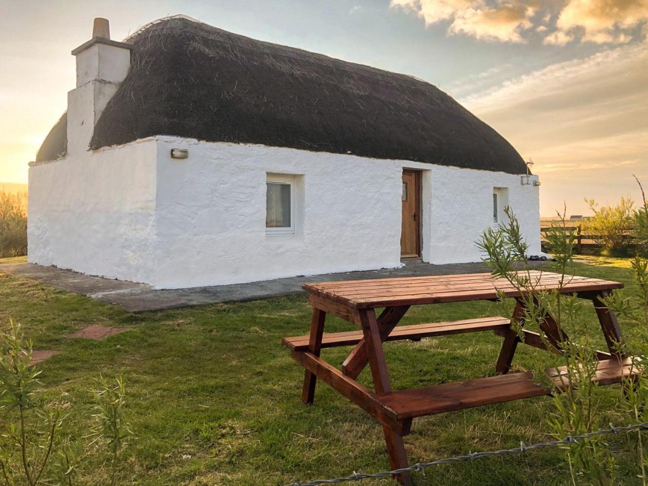 Taigh Violet Rose - carbon neutral hotel in Benbecula