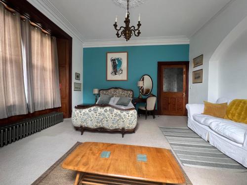 Hazlehurst Windermere — 4-Star Luxury Hotel in Windermere, United Kingdom