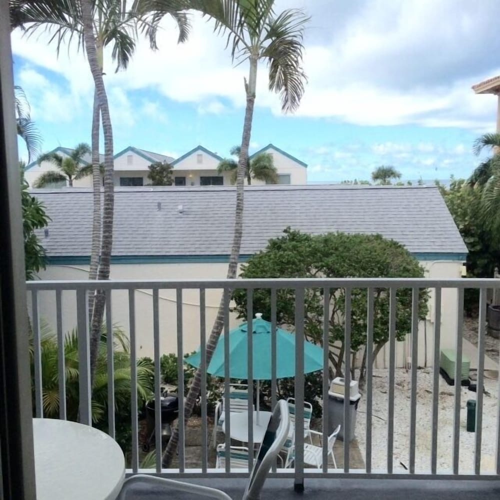Coconuts Beach Resort - photo 112