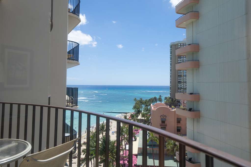 Outrigger Waikiki Beach Resort - photo 72