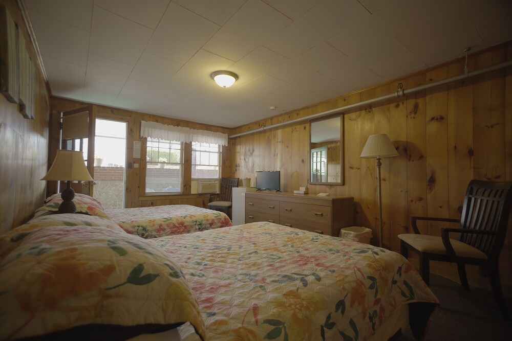 Betty Doon Hotel - photo 110