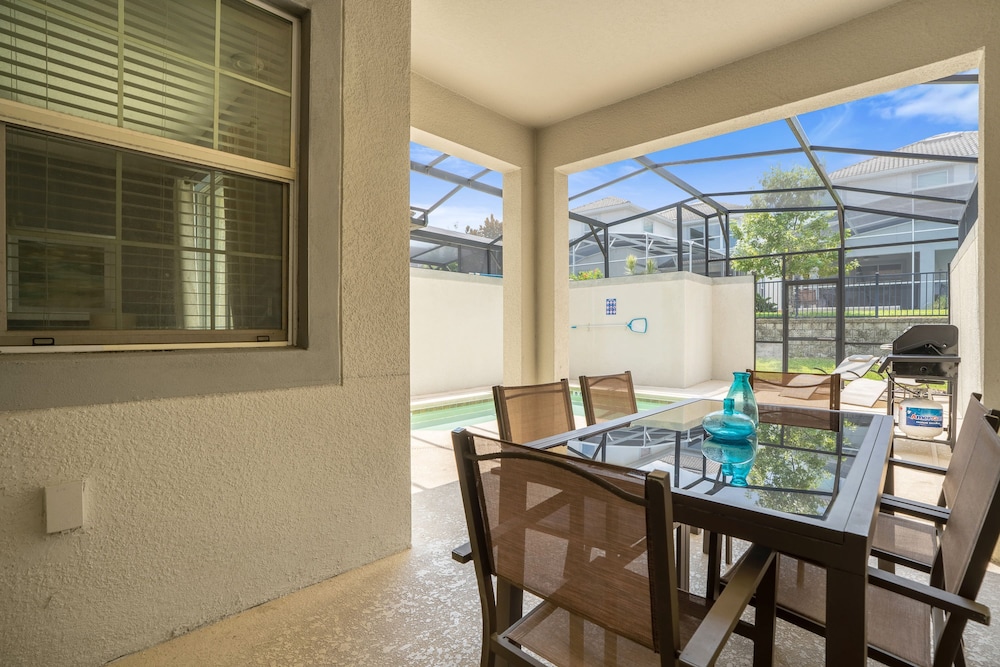 Upstay Championsgate Resort Home w Pool - photo 9