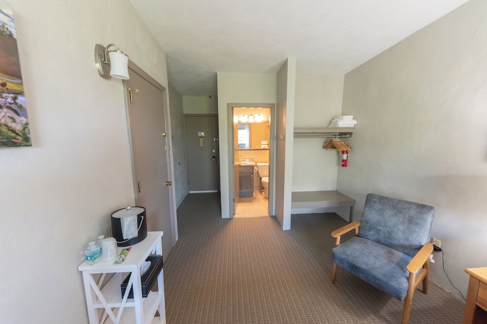 Sugarloaf Inn - photo 45
