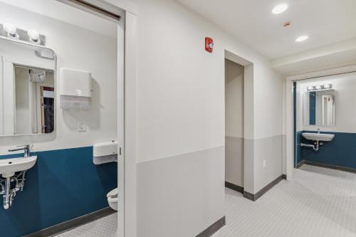 Meco Hotel Hostel - photo 8