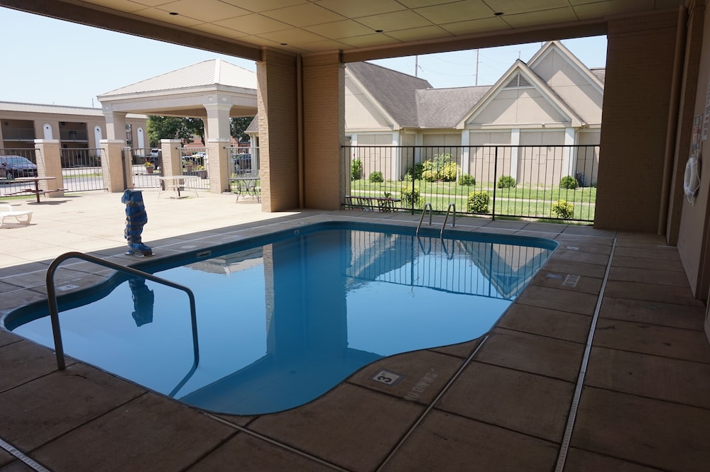 1 Life Studio and Suites - photo 27