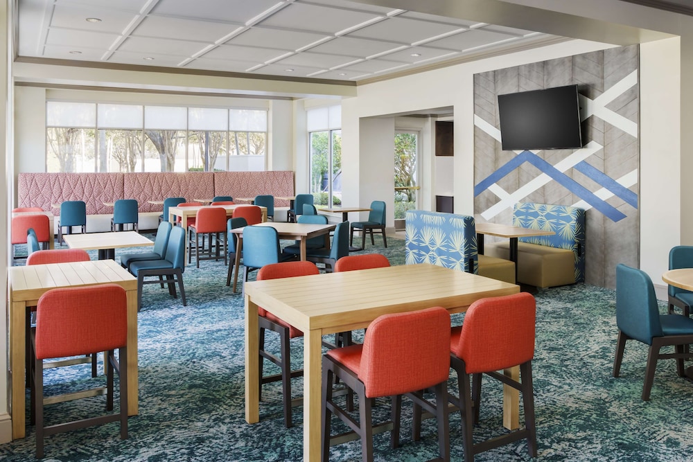 Hilton Garden Inn Orlando at SeaWorld - photo 23