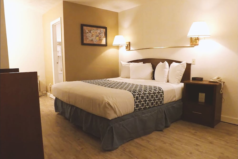 Coratel Inn & Suites by Jasper McCook - photo 15