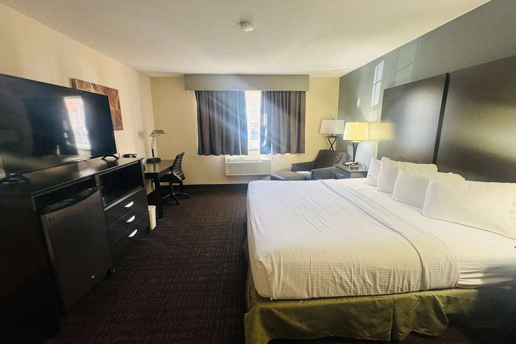 Baymont by Wyndham Chester IL - photo 11