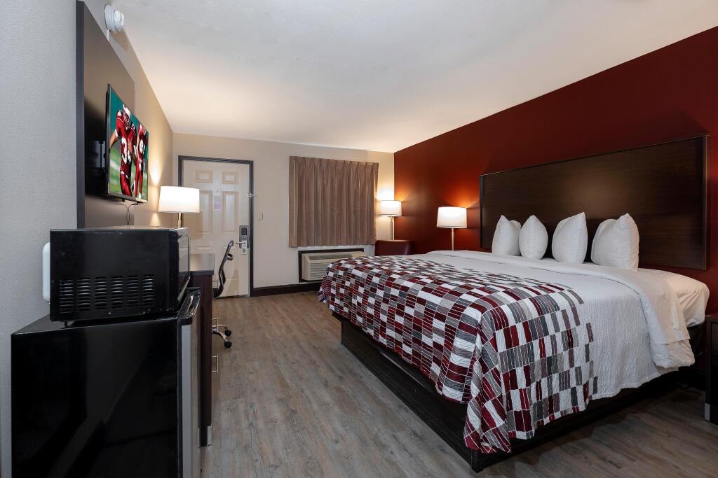 Red Roof Inn Fort Smith Downtown - photo 3