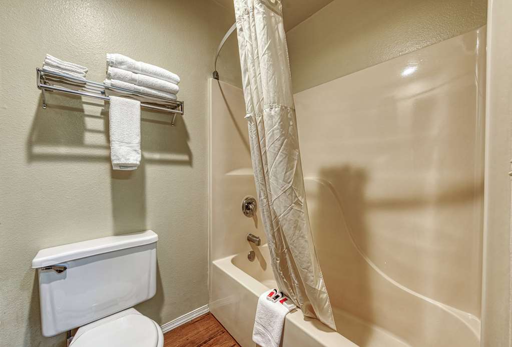 Super 8 by Wyndham Alamosa - photo 64