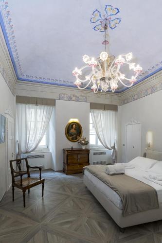 La Casa del Poeta — 4-Star Luxury Hotel in Colle Di Val D'elsa, Italy
