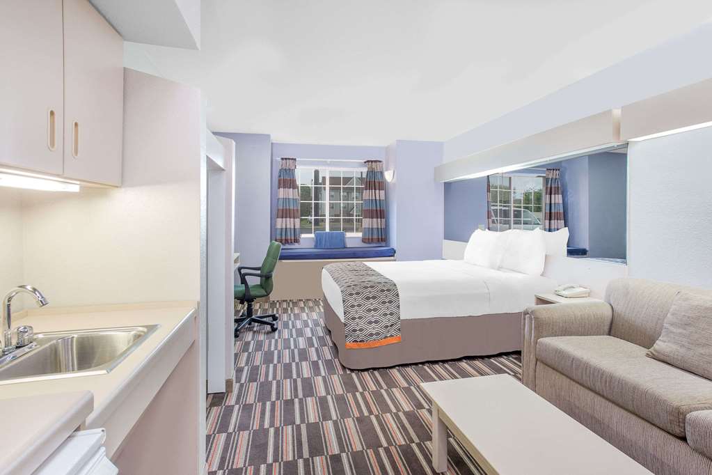 Microtel Inn & Suites by Wyndham Appleton - photo 6