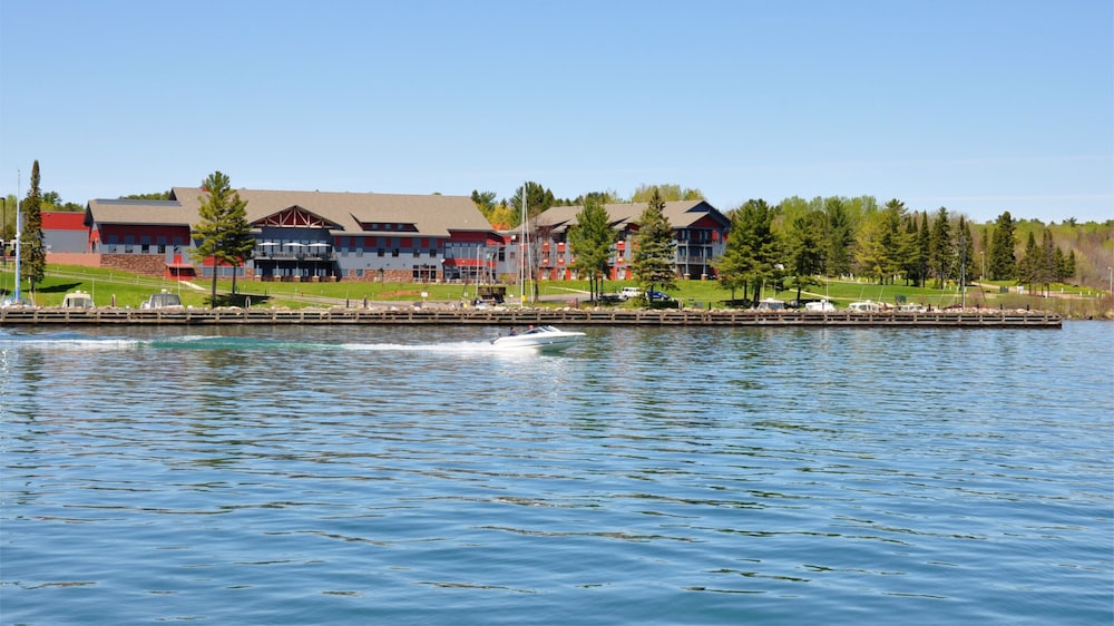Legendary Waters Resort & Casino — hotel in Bayfield