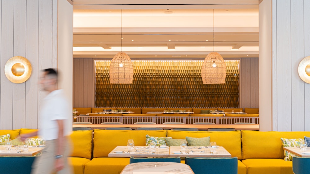 מזון ומשקאות