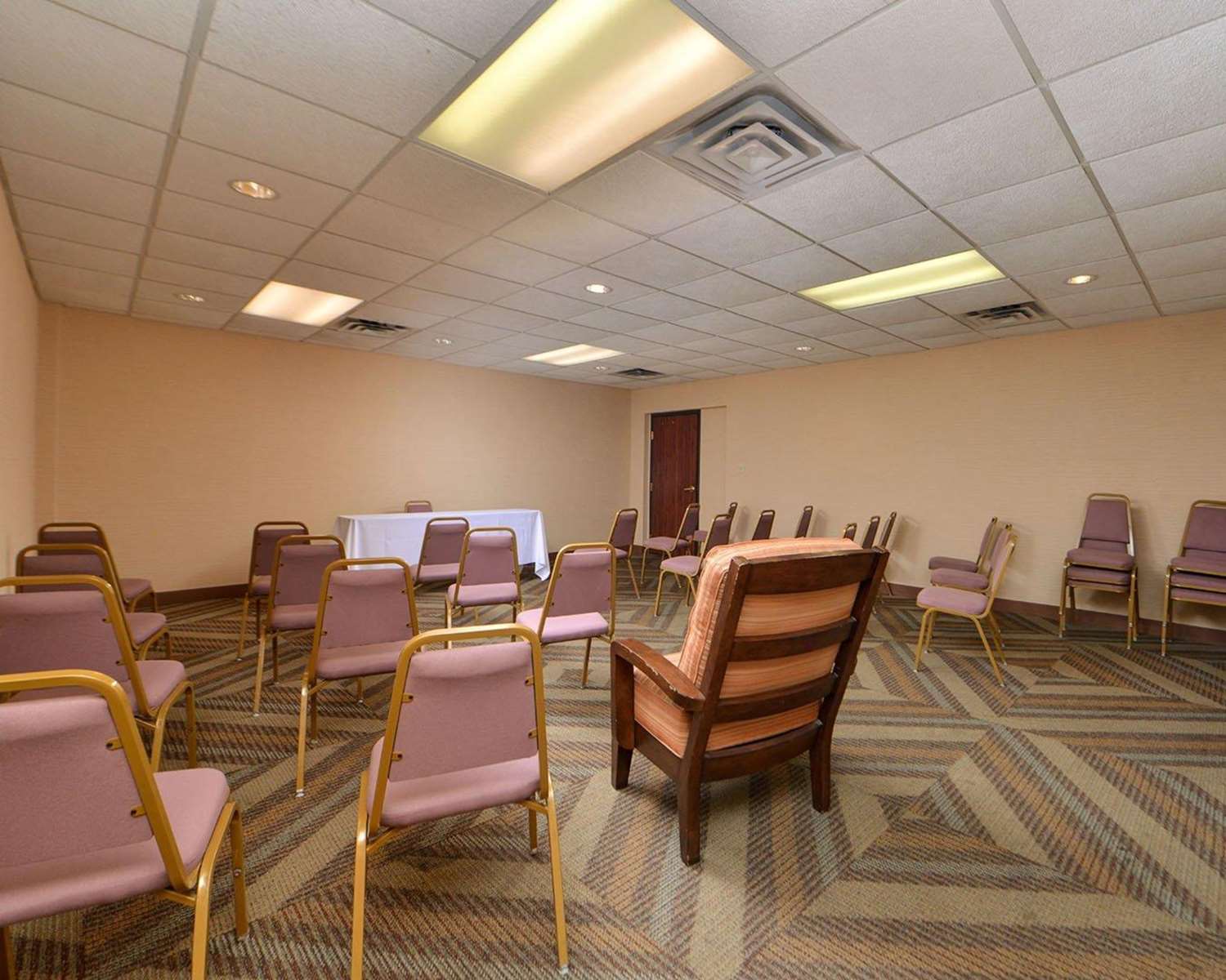 Quality Inn Oklahoma City Airport - photo 24