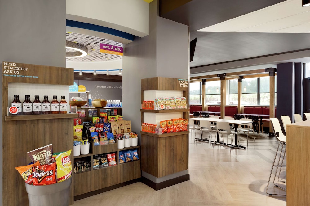 Tru by Hilton St. Charles St. Louis MO - photo 30