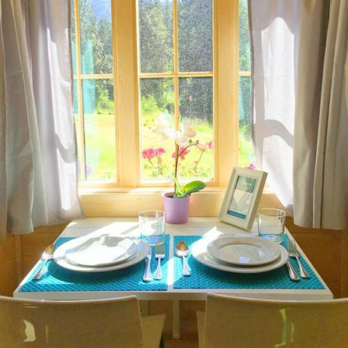 Leavenworth Camping Resort Tiny House Adeline — hotel in Leavenworth