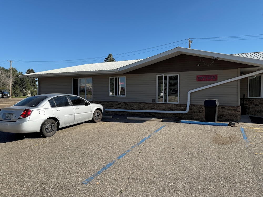 Kings Inn Culbertson by Hotel O US 2 — hotel in Montana City