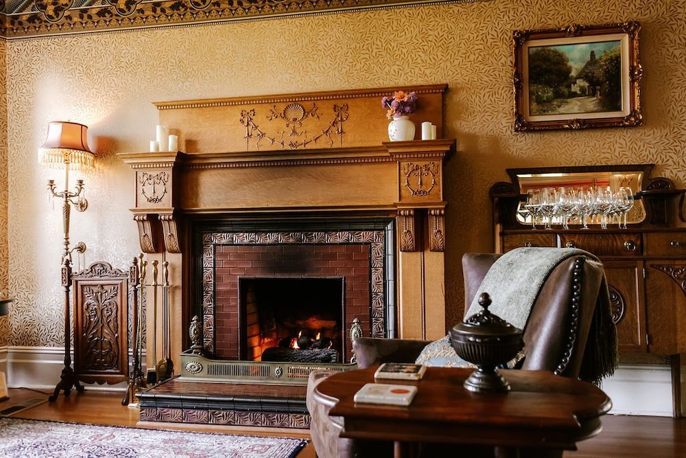 Calderwood Inn - photo 3