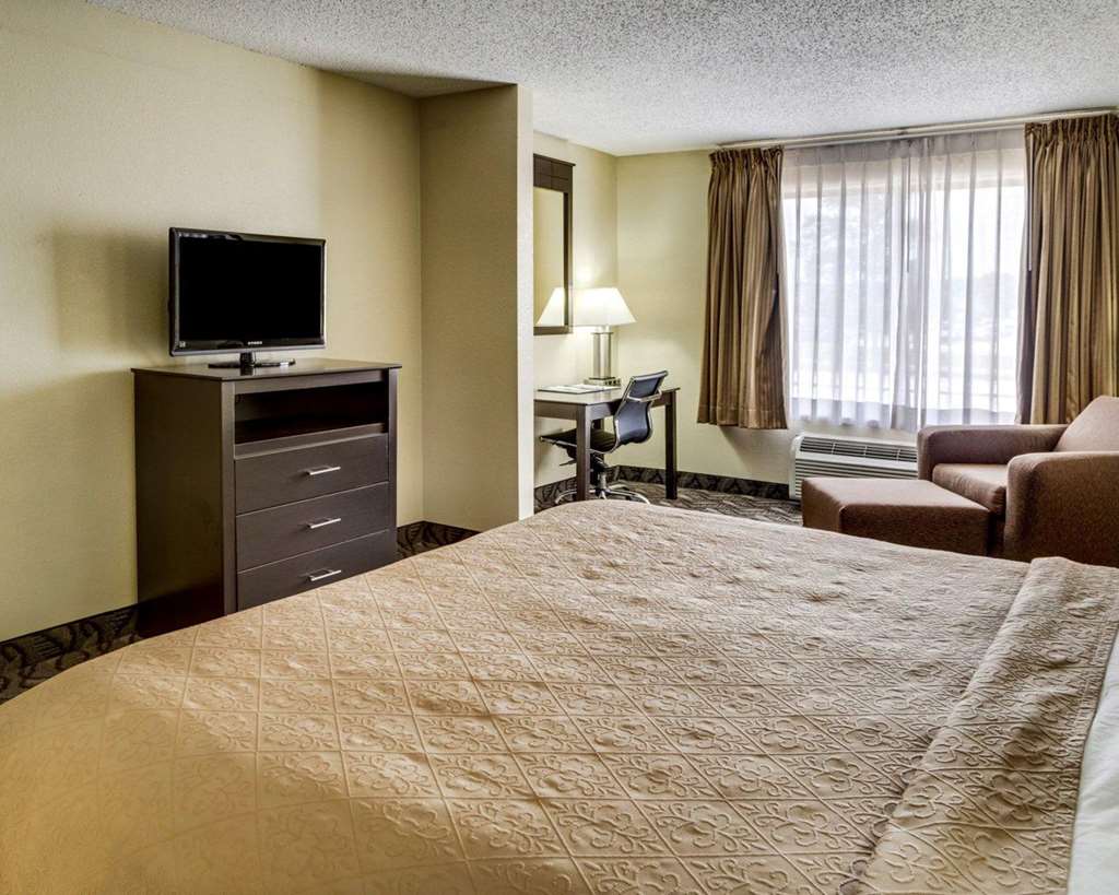 Quality Suites Baton Rouge East Denham Springs - photo 20
