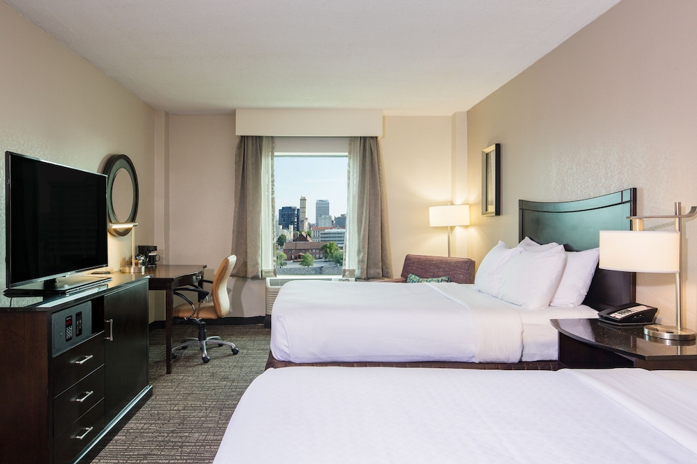 Crowne Plaza Memphis Downtown by IHG - photo 10