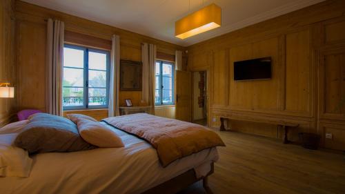A L'ecole Buissonniere — 4-Star Luxury Hotel in Honfleur, France