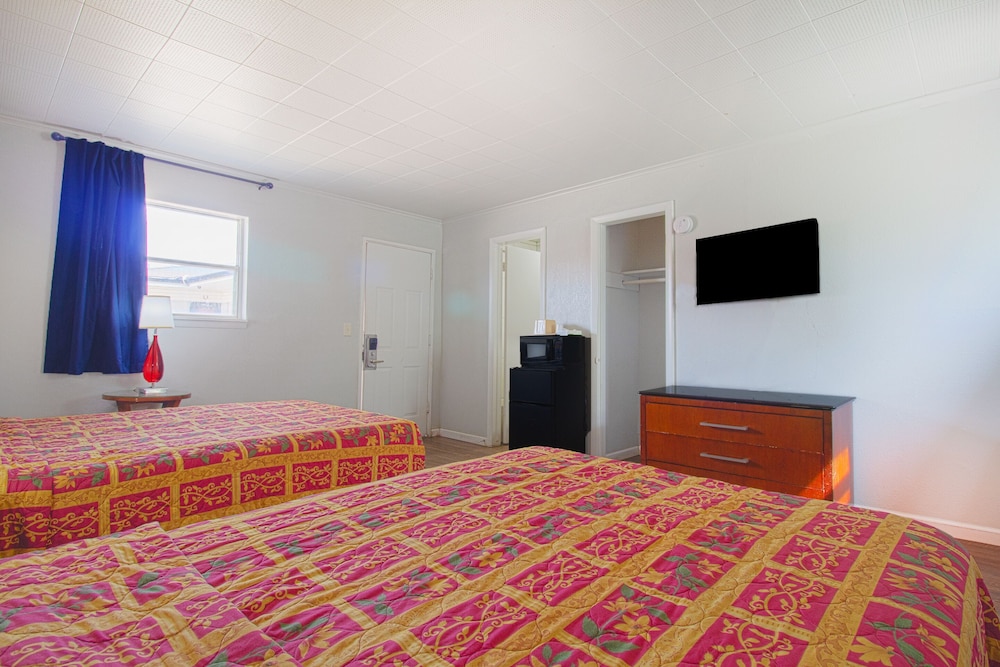 Oyo Hotel Mcalestar Ok S Main St - photo 7