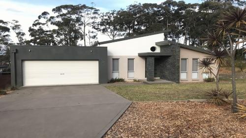24 Kangaroo Run Tura Beach — hotel in Tura Beach