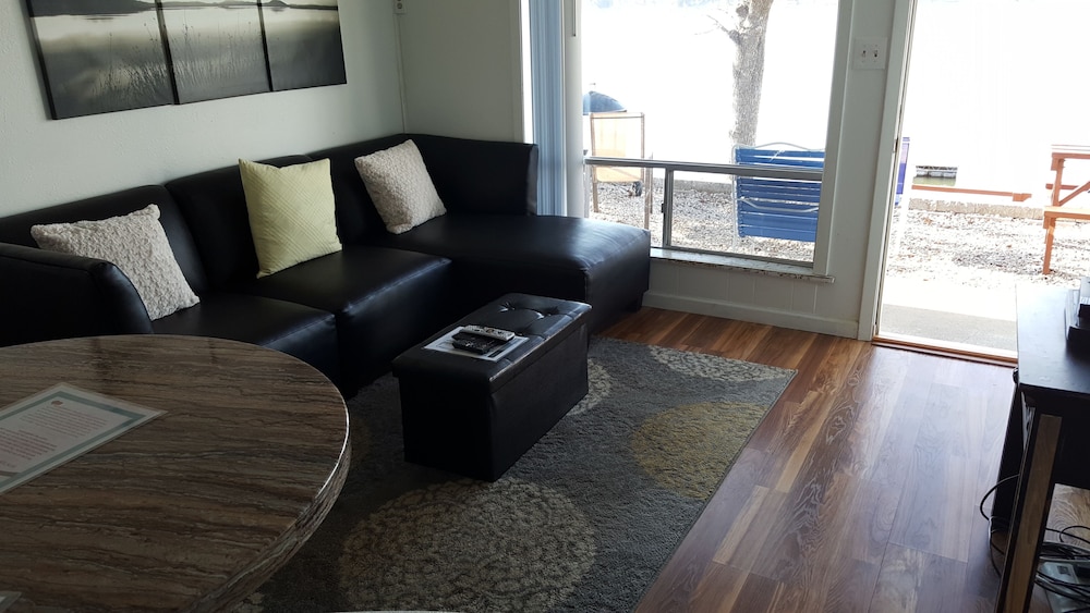 Lake Breeze Resort - photo 56