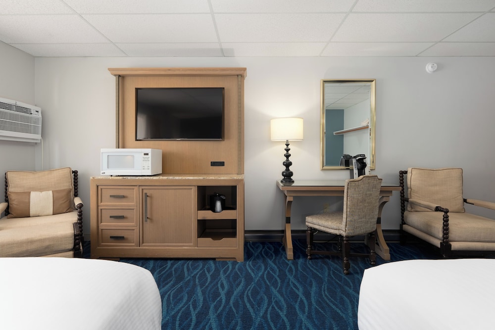 Boothbay Harbor Inn - photo 36