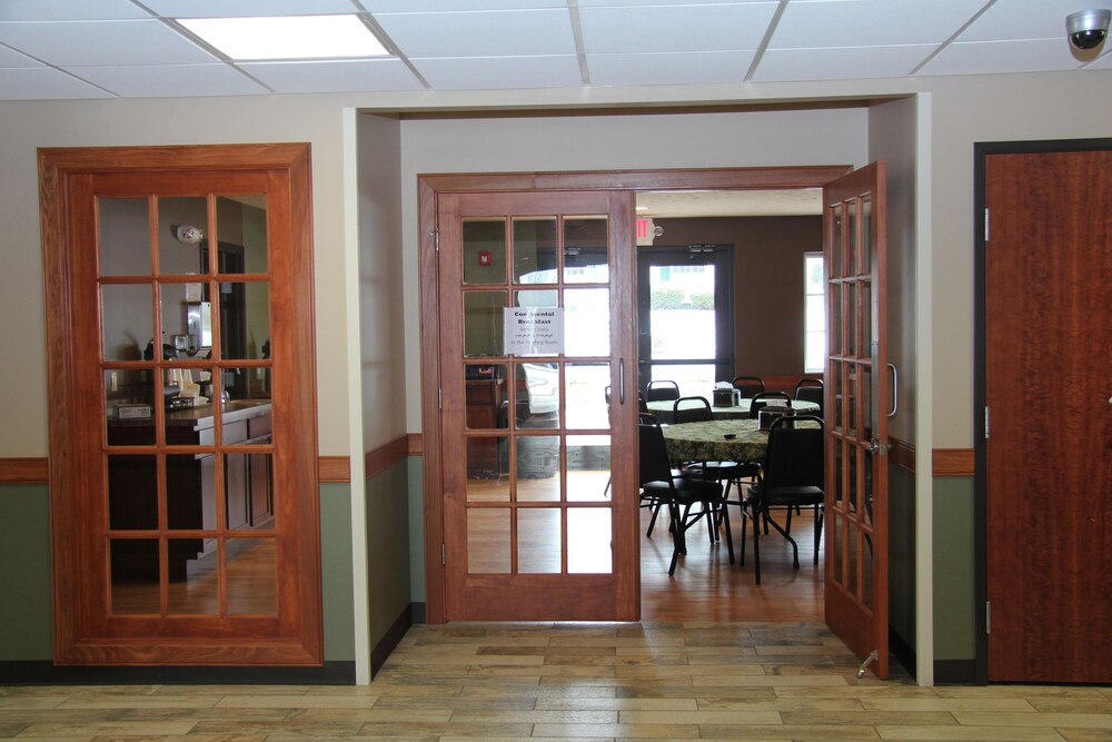 Green Acres Hotel - photo 43
