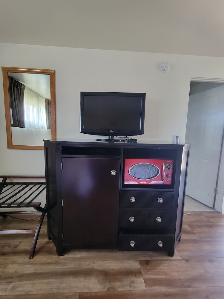 Uptown Inn - photo 12