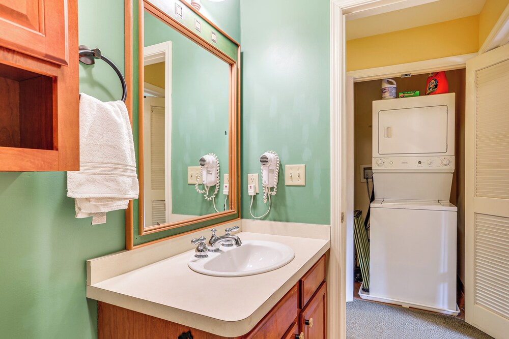1 Mi to Mountain Creek Resort: Condo w Balcony - photo 14