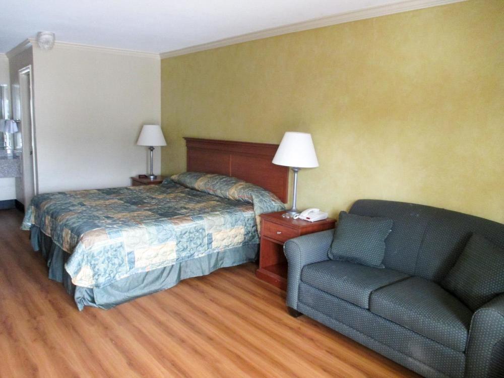Motel 6 Lake Charles On The Bayou - photo 6