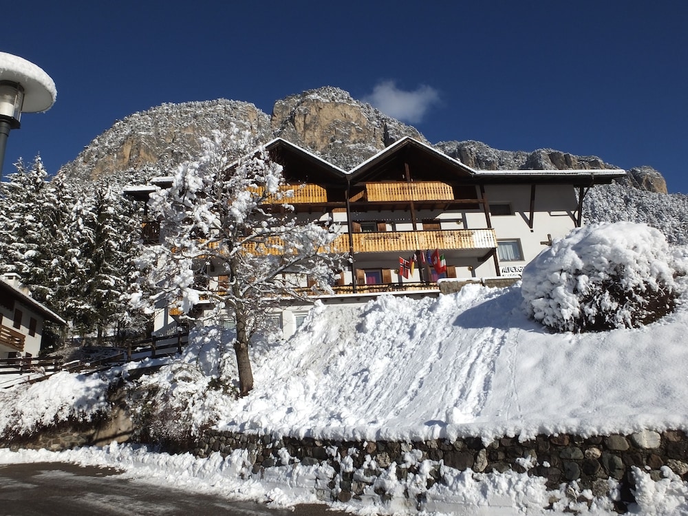 Albergo Panorama — hotel in Panchia