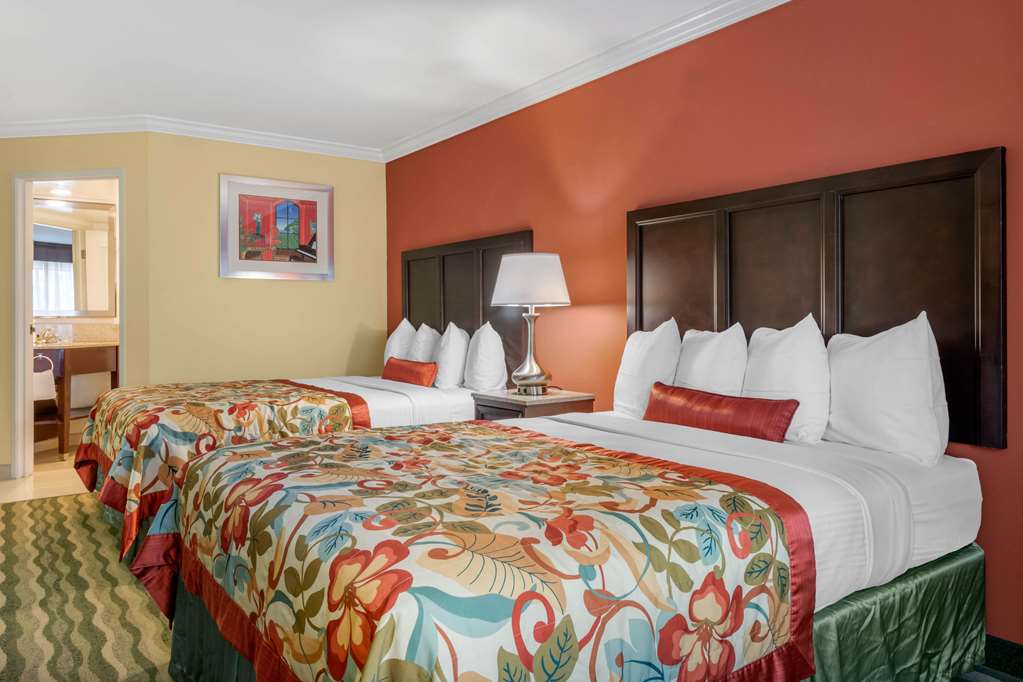 Best Western Plus Palm Beach Gardens Hotel & Ste & Conf Ctr - photo 9