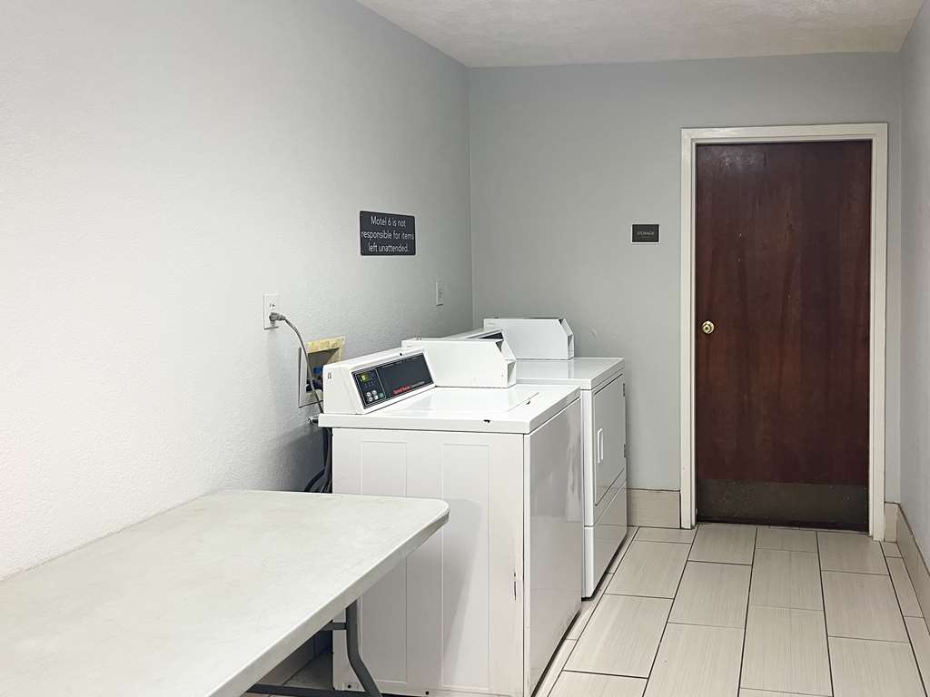 Motel 6 Canton MS - photo 14