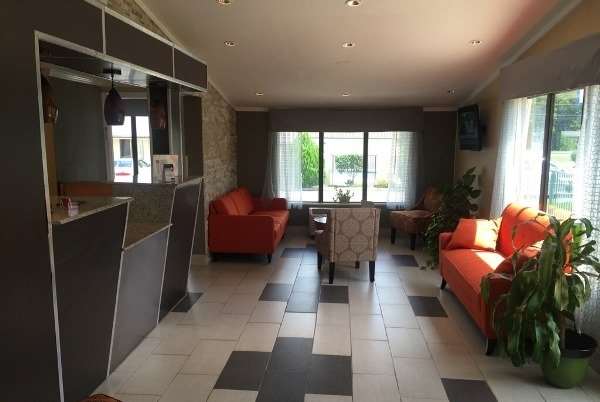 Super 8 by Wyndham Monroe - photo 4