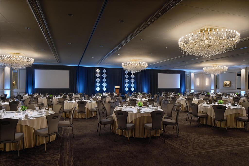 The Pfister Hotel - photo 41