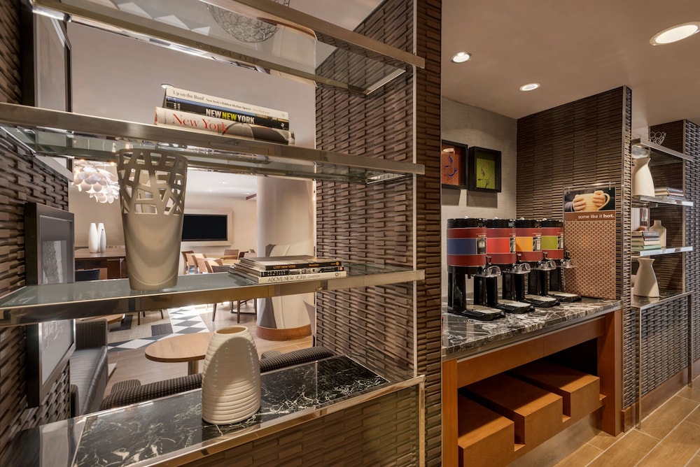 Hampton Inn Manhattan Downtown Financial District - photo 19