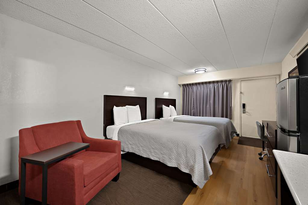 Suburban Studios Peoria - photo 7